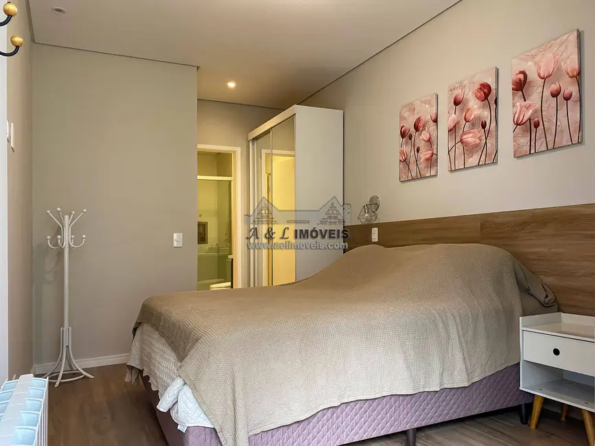 Foto 9 de Apartamento com 3 quartos à venda, 88m2 em Campos Do Jordao - SP