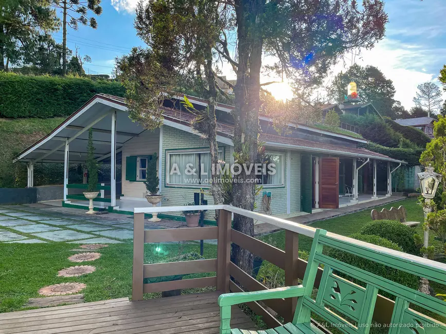 Casa com 5 quartos à venda, 168m2 em Campos Do Jordao - SP - imagem 1 Foto 1 de Casa com 5 quartos à venda, 168m2 em Campos Do Jordao - SP