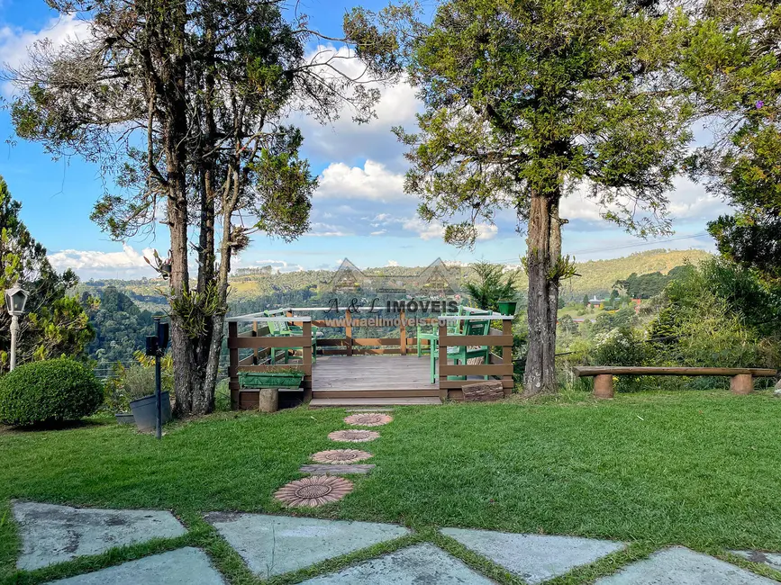 Foto 4 de Casa com 5 quartos à venda, 168m2 em Campos Do Jordao - SP