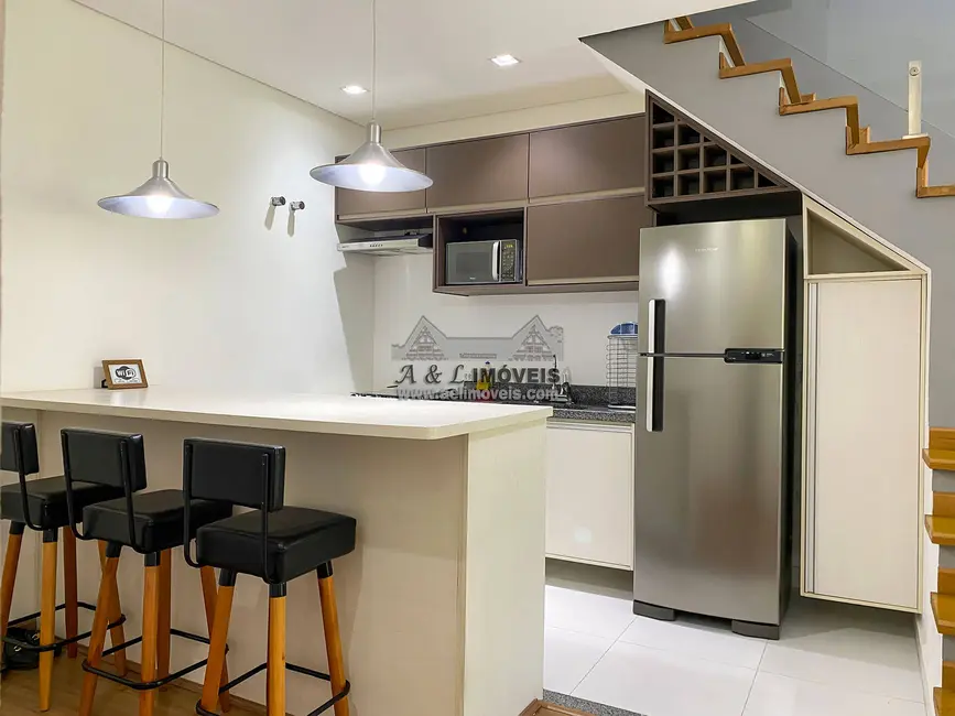 Foto 2 de Apartamento com 2 quartos à venda, 88m2 em Campos Do Jordao - SP