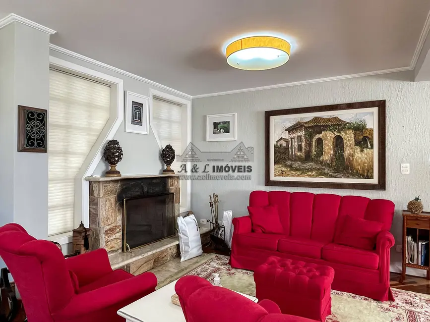 Foto 5 de Casa de Condomínio com 4 quartos à venda, 262m2 em Campos Do Jordao - SP