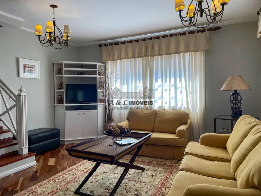 Foto 6 de Casa de Condomínio com 4 quartos à venda, 262m2 em Campos Do Jordao - SP