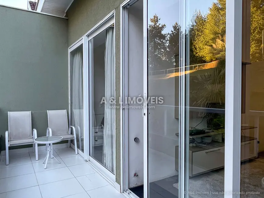 Foto 3 de Apartamento com 2 quartos à venda, 88m2 em Campos Do Jordao - SP