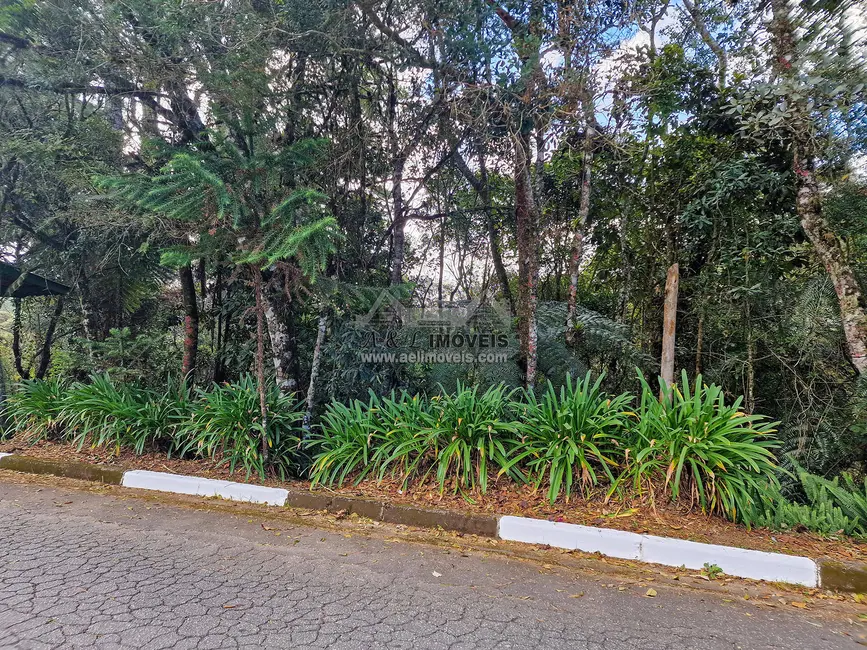Foto 1 de Terreno / Lote à venda, 1100m2 em Campos Do Jordao - SP