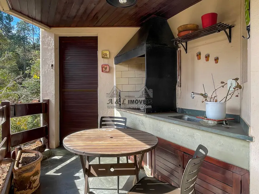 Apartamento com 3 quartos à venda, 99m2 em Campos Do Jordao - SP - imagem 9 Foto 9 de Apartamento com 3 quartos à venda, 99m2 em Campos Do Jordao - SP