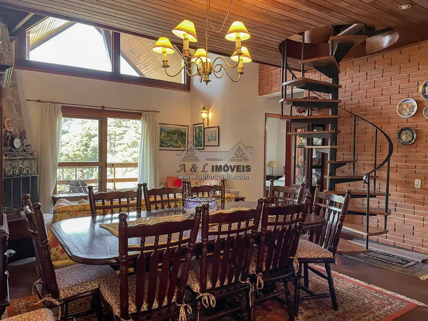 Foto 3 de Apartamento com 5 quartos à venda, 178m2 em Campos Do Jordao - SP