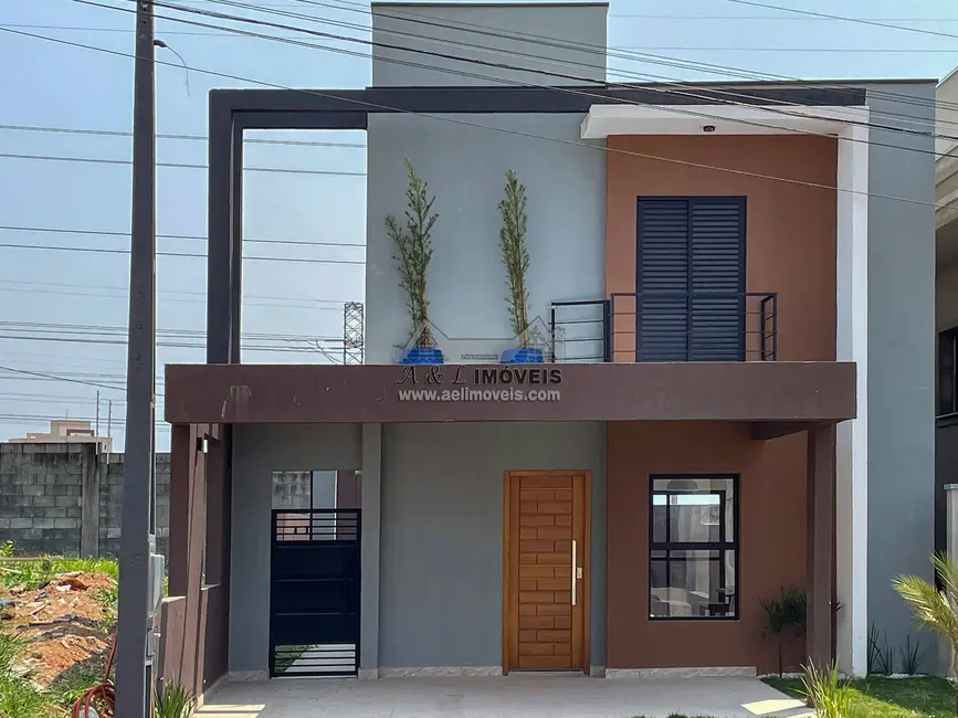 Foto 2 de Casa de Condomínio com 3 quartos à venda, 120m2 em Morada dos Nobres, Taubate - SP