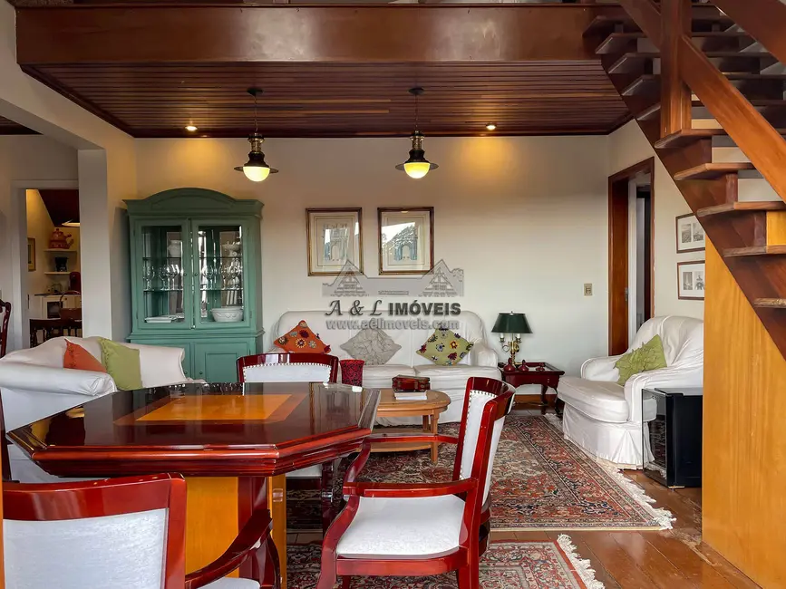 Foto 9 de Apartamento com 4 quartos à venda, 180m2 em Campos Do Jordao - SP