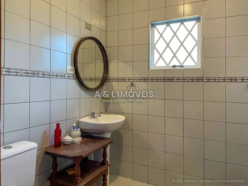 Casa de Condomínio com 4 quartos à venda, 100m2 em Campos Do Jordao - SP - imagem 8 Foto 8 de Casa de Condomínio com 4 quartos à venda, 100m2 em Campos Do Jordao - SP