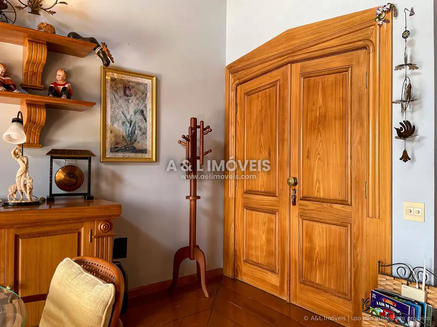 Apartamento com 3 quartos à venda, 315m2 em Campos Do Jordao - SP - imagem 6 Foto 6 de Apartamento com 3 quartos à venda, 315m2 em Campos Do Jordao - SP