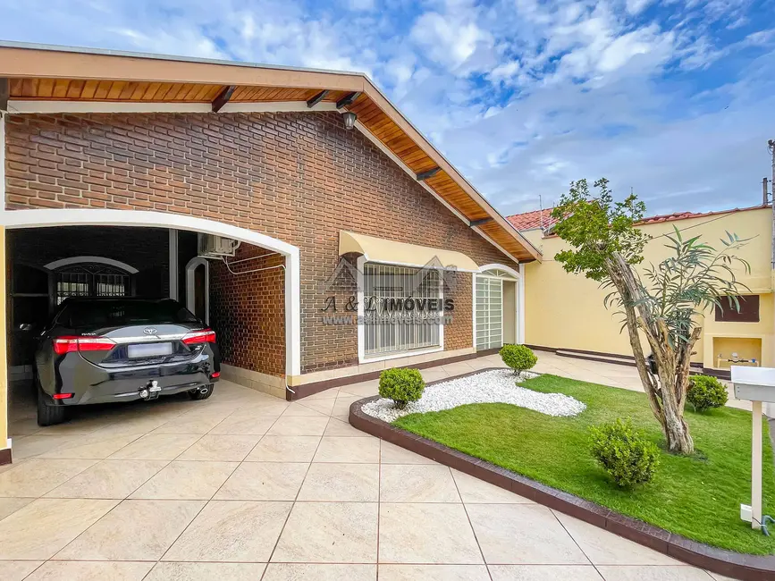 Foto 3 de Casa com 3 quartos à venda, 160m2 em Jardim Independência, Taubate - SP