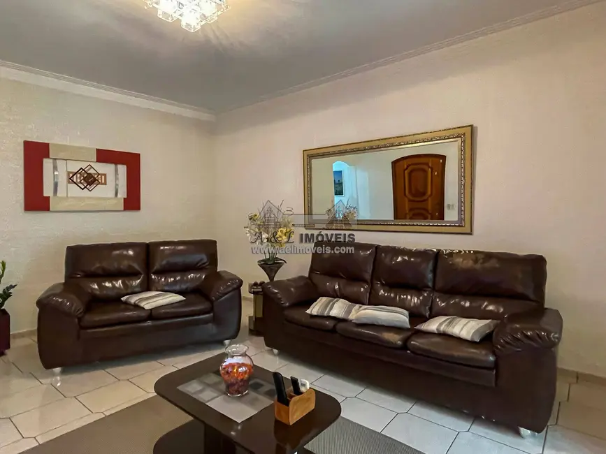 Foto 6 de Casa com 3 quartos à venda, 160m2 em Jardim Independência, Taubate - SP