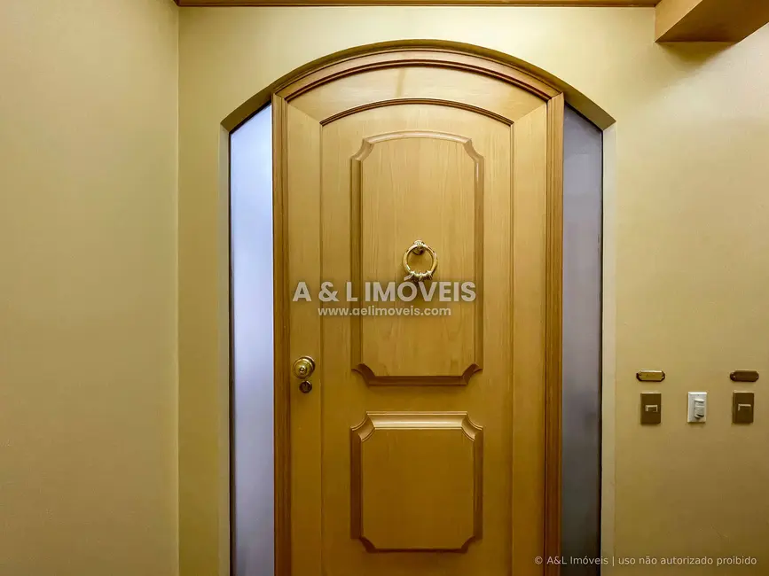 Apartamento com 3 quartos à venda, 315m2 em Campos Do Jordao - SP - imagem 4 Foto 4 de Apartamento com 3 quartos à venda, 315m2 em Campos Do Jordao - SP