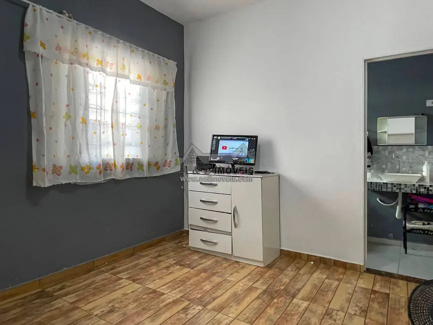 Foto 8 de Casa com 5 quartos à venda, 228m2 em Chácara do Visconde, Taubate - SP