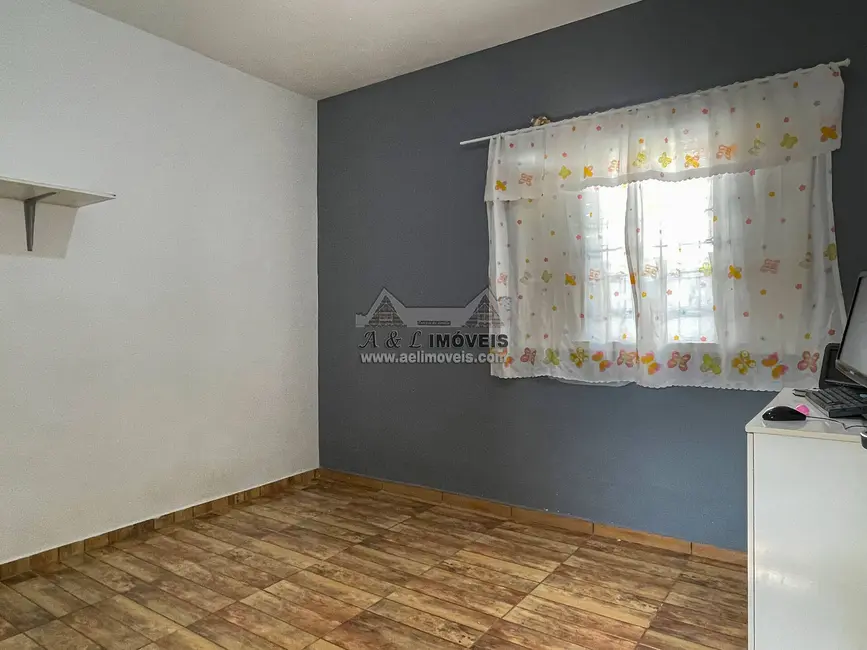 Foto 7 de Casa com 5 quartos à venda, 228m2 em Chácara do Visconde, Taubate - SP