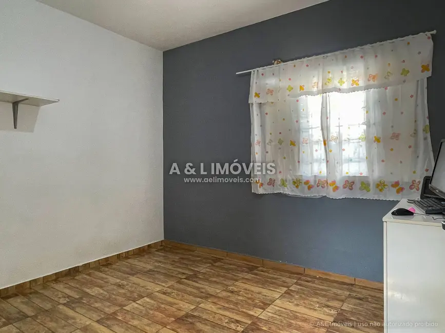 Foto 7 de Casa com 5 quartos à venda, 228m2 em Chácara do Visconde, Taubate - SP
