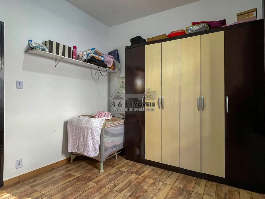 Foto 6 de Casa com 5 quartos à venda, 228m2 em Chácara do Visconde, Taubate - SP