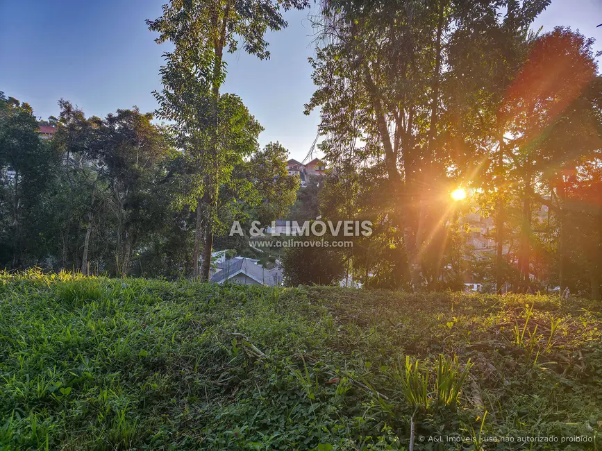 Terreno / Lote à venda, 630m2 em Campos Do Jordao - SP - imagem 9 Foto 9 de Terreno / Lote à venda, 630m2 em Campos Do Jordao - SP