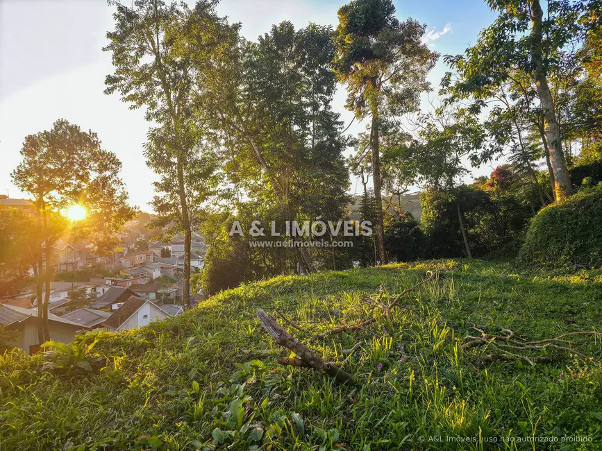 Terreno / Lote à venda, 630m2 em Campos Do Jordao - SP - imagem 6 Foto 6 de Terreno / Lote à venda, 630m2 em Campos Do Jordao - SP
