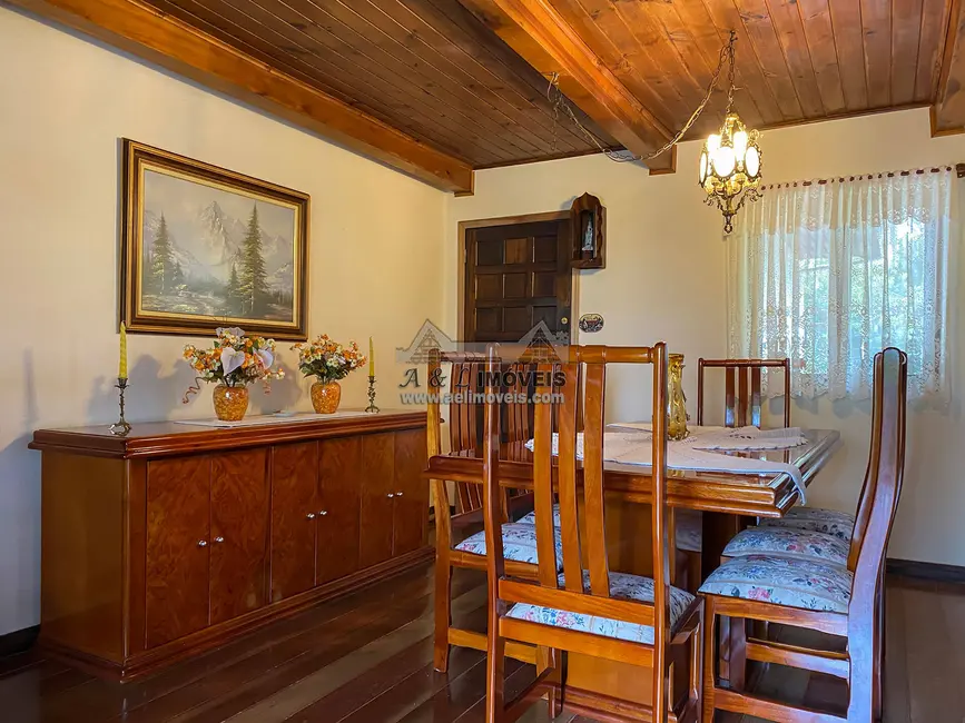 Apartamento com 3 quartos à venda, 106m2 em Campos Do Jordao - SP - imagem 8 Foto 8 de Apartamento com 3 quartos à venda, 106m2 em Campos Do Jordao - SP