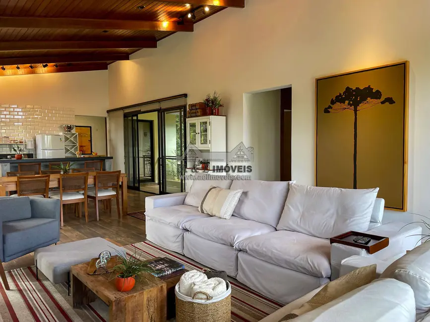 Foto 8 de Casa de Condomínio com 3 quartos à venda, 279m2 em Campos Do Jordao - SP