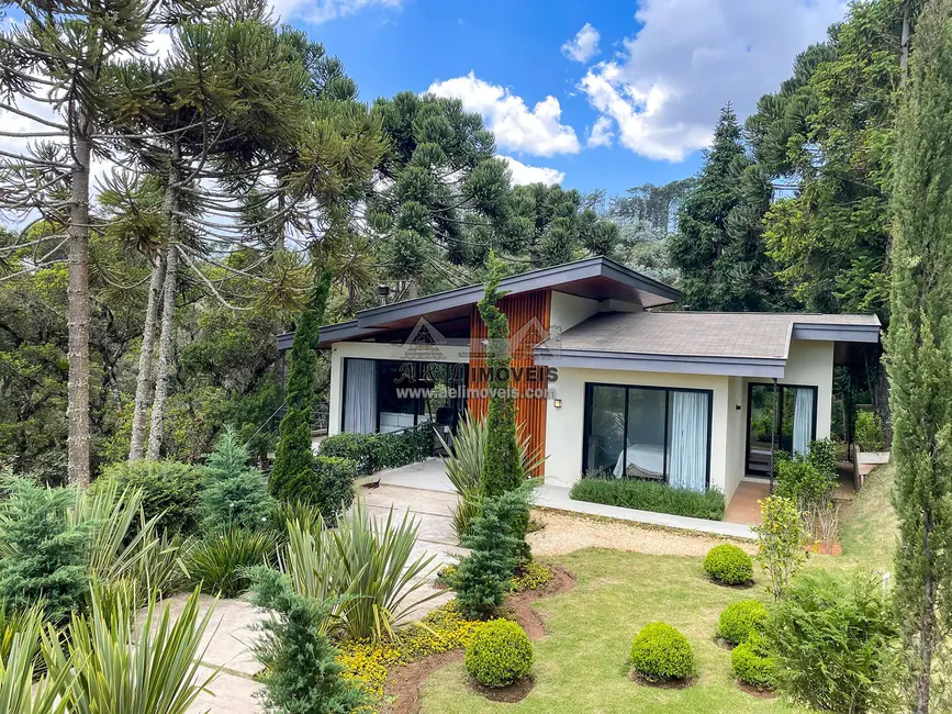 Foto 3 de Casa de Condomínio com 3 quartos à venda, 279m2 em Campos Do Jordao - SP