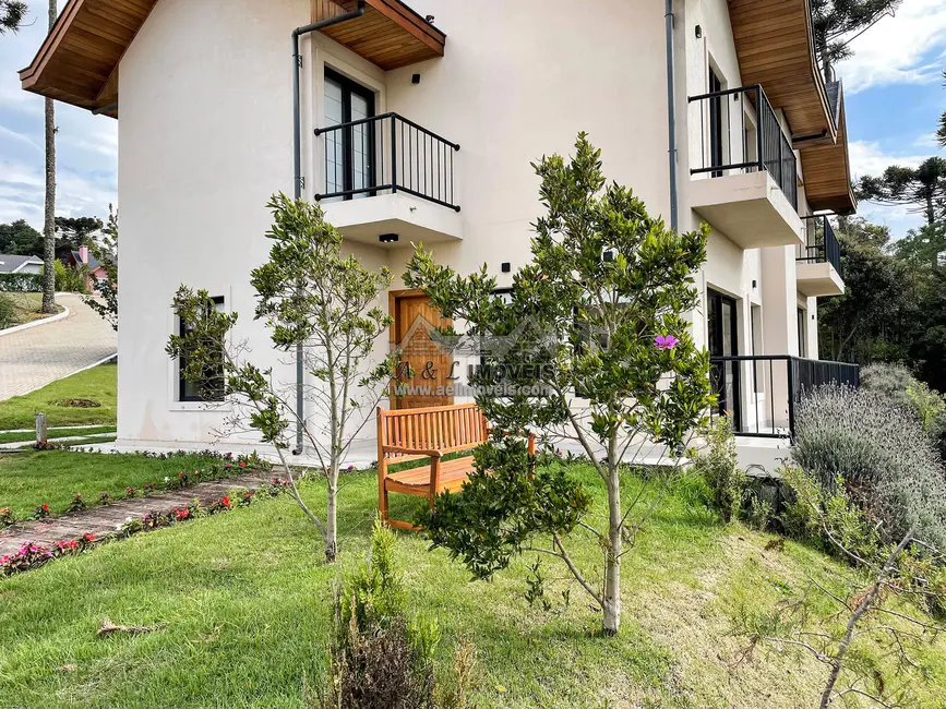 Foto 3 de Casa de Condomínio com 4 quartos à venda, 257m2 em Campos Do Jordao - SP