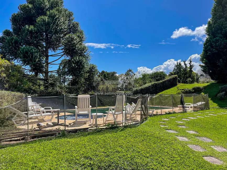 Foto 3 de Casa de Condomínio com 5 quartos à venda, 977m2 em Campos Do Jordao - SP
