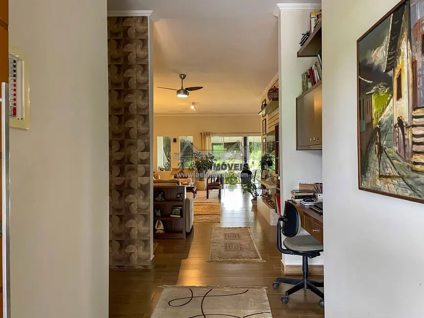 Foto 6 de Casa de Condomínio com 3 quartos à venda, 500m2 em Chácara São Félix, Taubate - SP