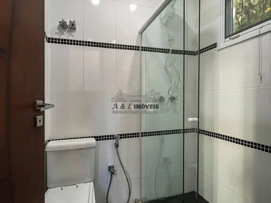 Casa de Condomínio com 3 quartos à venda, 596m2 em Santo Antonio Do Pinhal - SP - imagem 6 Foto 6 de Casa de Condomínio com 3 quartos à venda, 596m2 em Santo Antonio Do Pinhal - SP