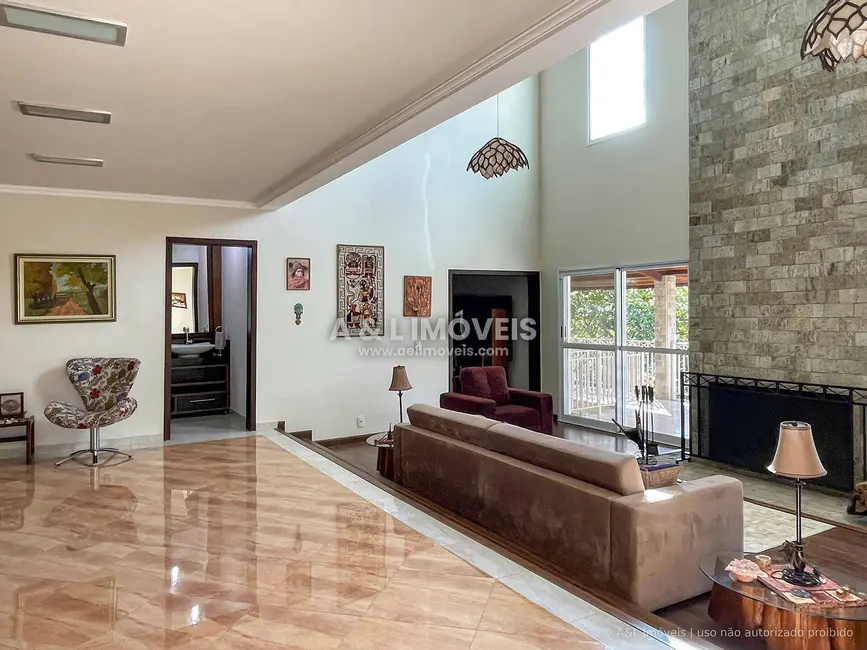 Foto 1 de Casa de Condomínio com 3 quartos à venda, 596m2 em Santo Antonio Do Pinhal - SP