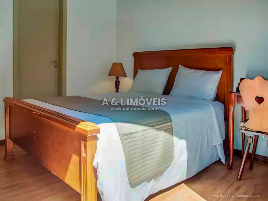 Foto 9 de Apartamento com 5 quartos à venda, 240m2 em Campos Do Jordao - SP