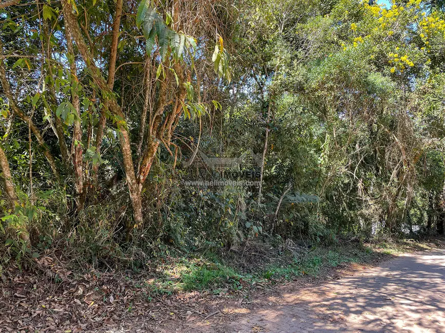 Foto 1 de Terreno / Lote à venda, 825m2 em Campos Do Jordao - SP