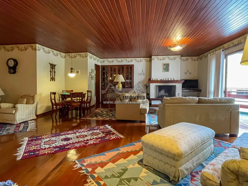 Foto 1 de Apartamento com 3 quartos à venda, 150m2 em Campos Do Jordao - SP
