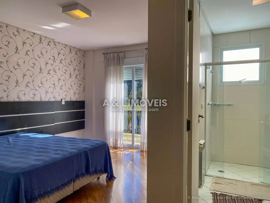 Apartamento com 4 quartos à venda, 232m2 em Campos Do Jordao - SP - imagem 8 Foto 8 de Apartamento com 4 quartos à venda, 232m2 em Campos Do Jordao - SP