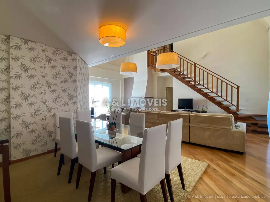 Apartamento com 4 quartos à venda, 232m2 em Campos Do Jordao - SP - imagem 4 Foto 4 de Apartamento com 4 quartos à venda, 232m2 em Campos Do Jordao - SP