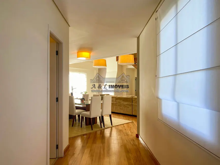 Foto 7 de Apartamento com 4 quartos à venda, 232m2 em Campos Do Jordao - SP