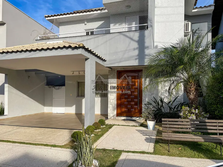 Foto 3 de Casa com 3 quartos à venda, 281m2 em Tremembe - SP