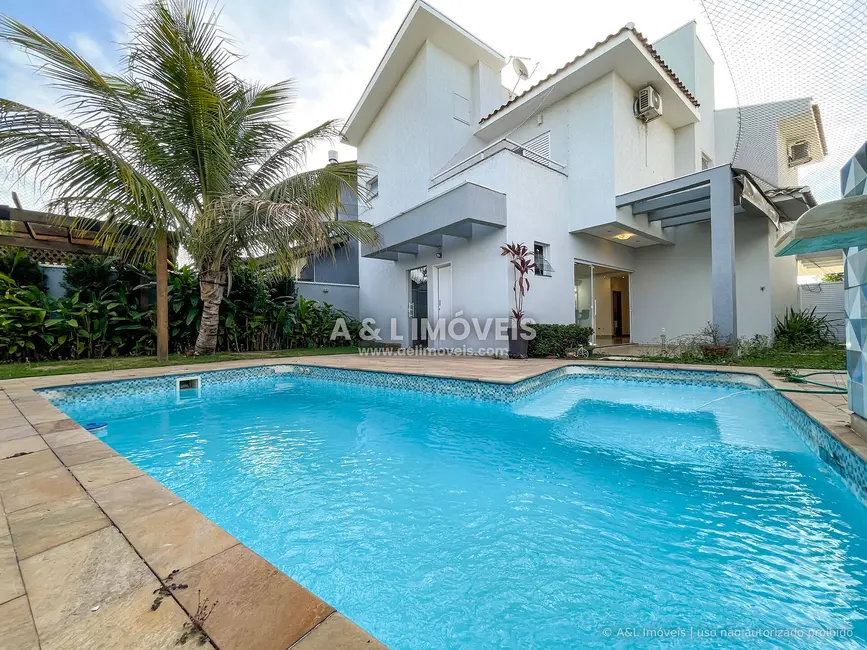 Foto 1 de Casa de Condomínio com 3 quartos à venda, 281m2 em Tremembe - SP