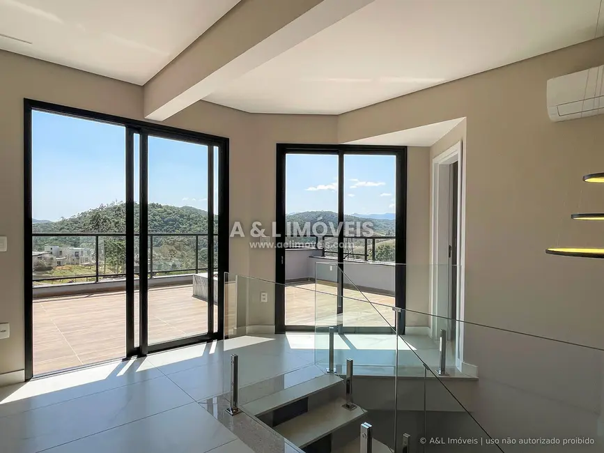 Foto 9 de Casa de Condomínio com 3 quartos à venda, 355m2 em Santo Antonio Do Pinhal - SP