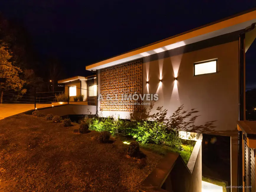 Foto 6 de Casa de Condomínio com 3 quartos à venda, 355m2 em Santo Antonio Do Pinhal - SP