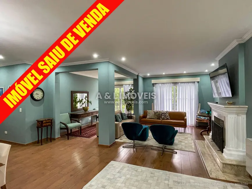 Apartamento com 3 quartos à venda, 176m2 em Campos Do Jordao - SP - imagem 1 Foto 1 de Apartamento com 3 quartos à venda, 176m2 em Campos Do Jordao - SP