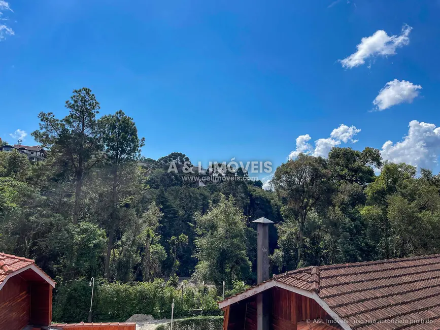 Casa de Condomínio com 3 quartos à venda, 97m2 em Campos Do Jordao - SP - imagem 2 Foto 2 de Casa de Condomínio com 3 quartos à venda, 97m2 em Campos Do Jordao - SP