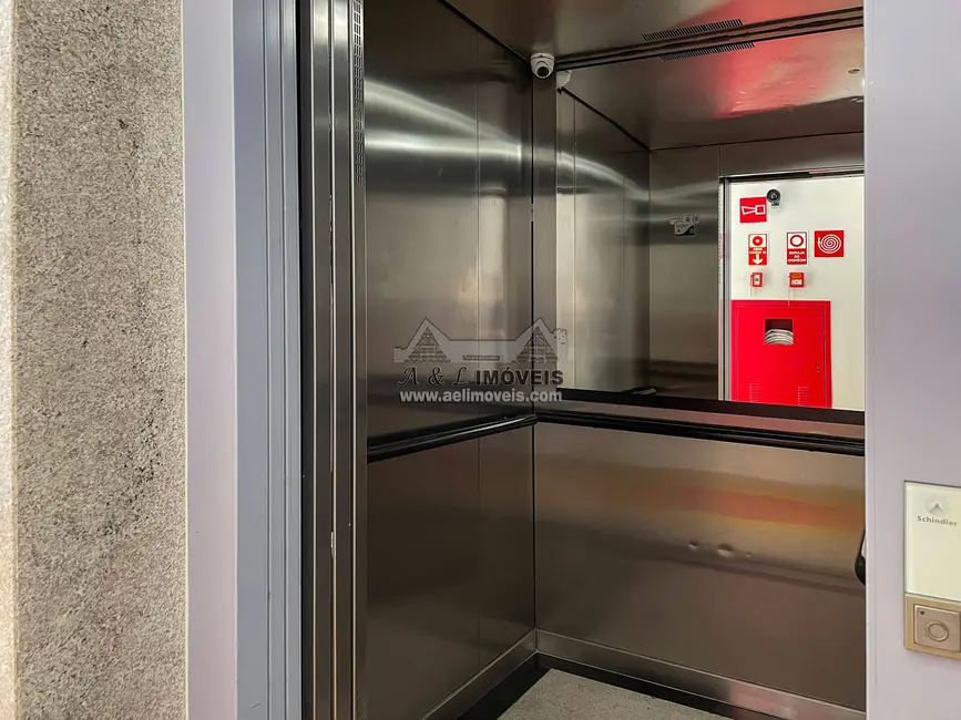 Foto 4 de Apartamento com 4 quartos à venda, 188m2 em Campos Do Jordao - SP