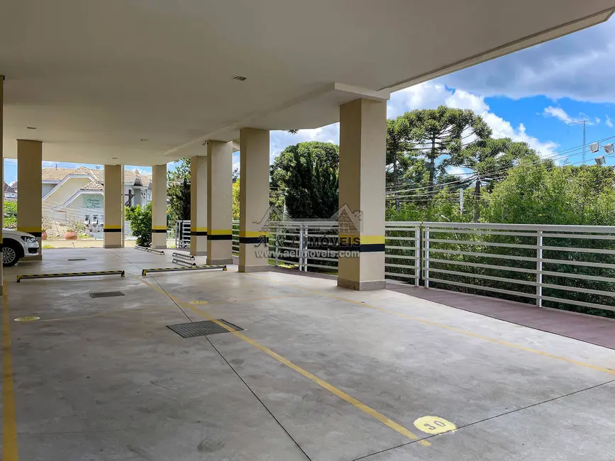 Foto 3 de Apartamento com 4 quartos à venda, 188m2 em Campos Do Jordao - SP