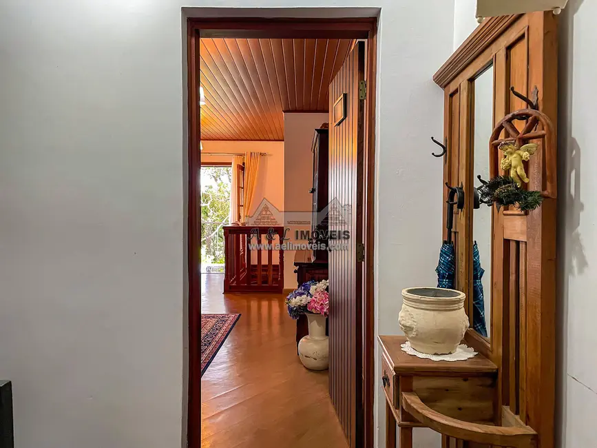 Foto 6 de Apartamento com 3 quartos à venda, 106m2 em Campos Do Jordao - SP