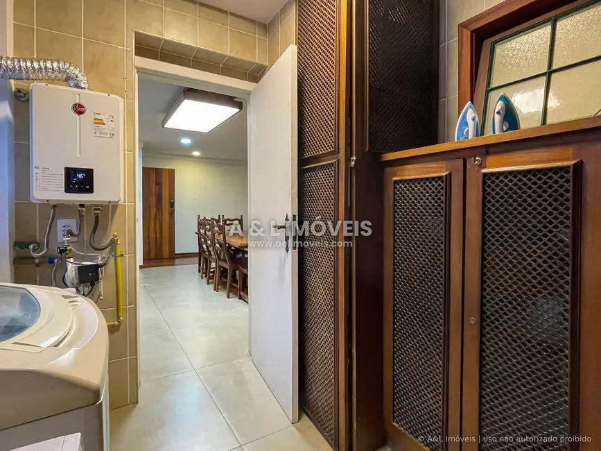 Foto 5 de Apartamento com 4 quartos à venda, 200m2 em Campos Do Jordao - SP