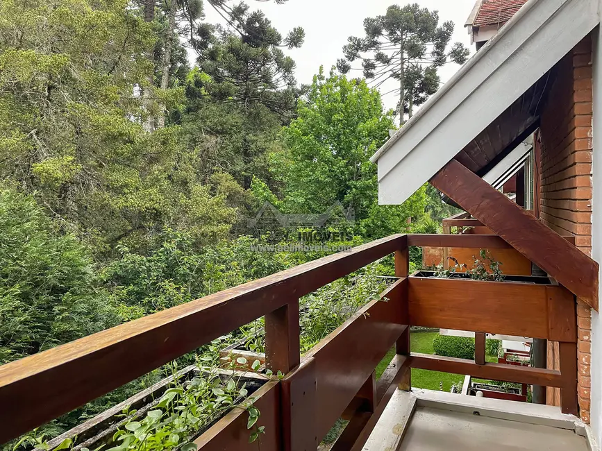 Foto 9 de Apartamento com 4 quartos à venda, 200m2 em Campos Do Jordao - SP