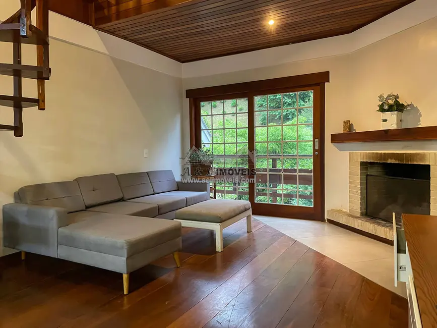 Foto 8 de Apartamento com 4 quartos à venda, 200m2 em Campos Do Jordao - SP