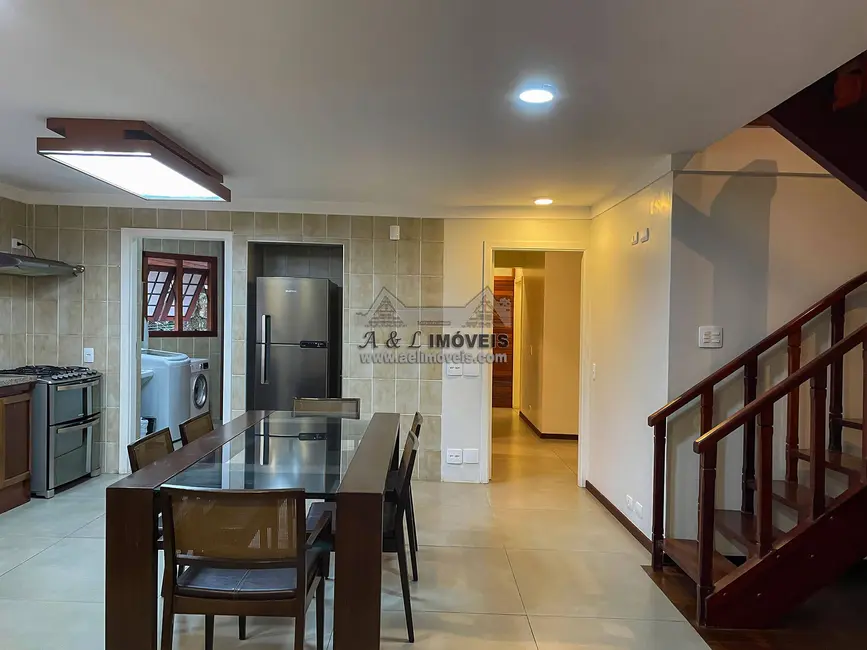 Foto 2 de Apartamento com 4 quartos à venda, 200m2 em Campos Do Jordao - SP